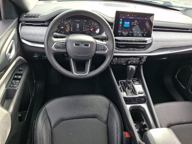 Certified 2024 Jeep Compass Latitude AWD/4WD image 11