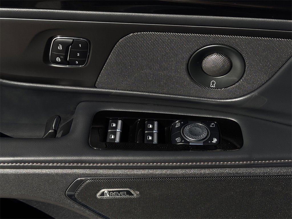 Used 2024 Lincoln Nautilus Reserve w/ Equipment Group 202A image 21