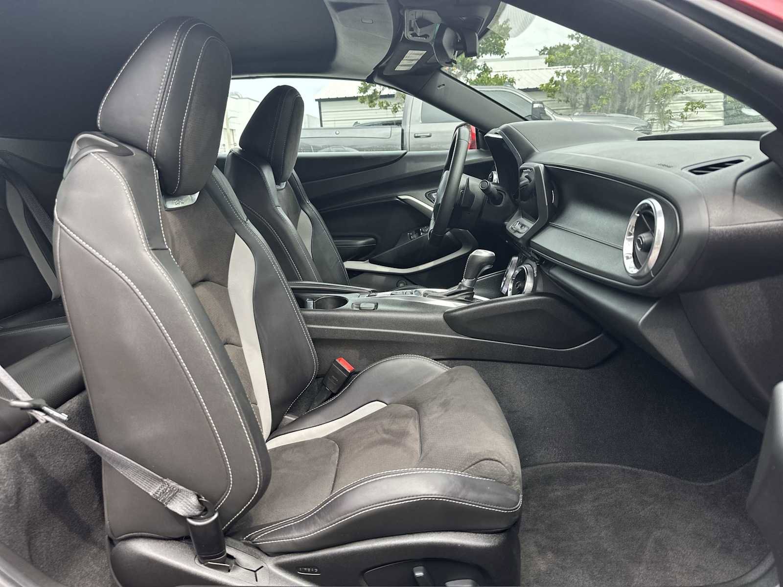 Used 2018 Chevrolet Camaro SS RWD image 19