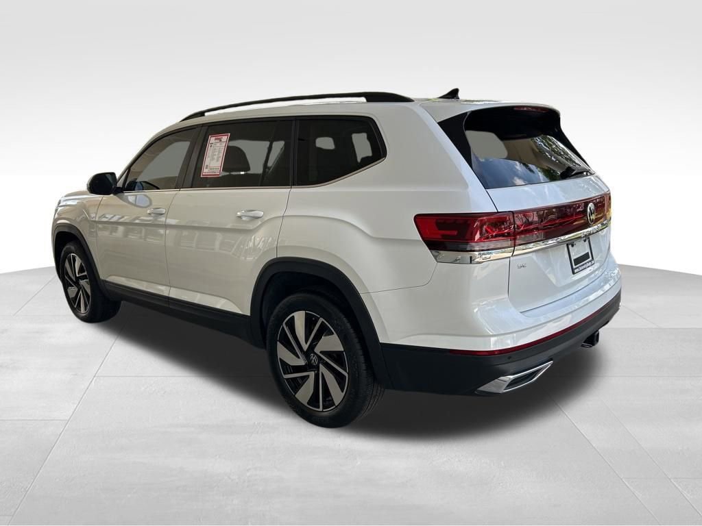 Used 2026 Volkswagen Atlas SE FWD image 4