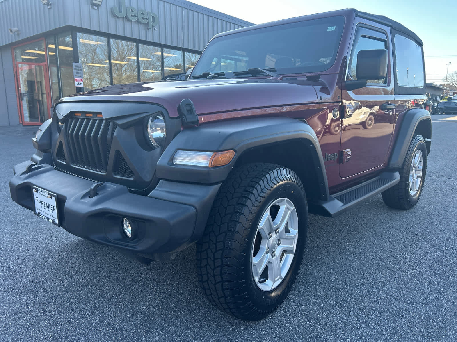 Used 2022 Jeep Wrangler Sport AWD/4WD image 13