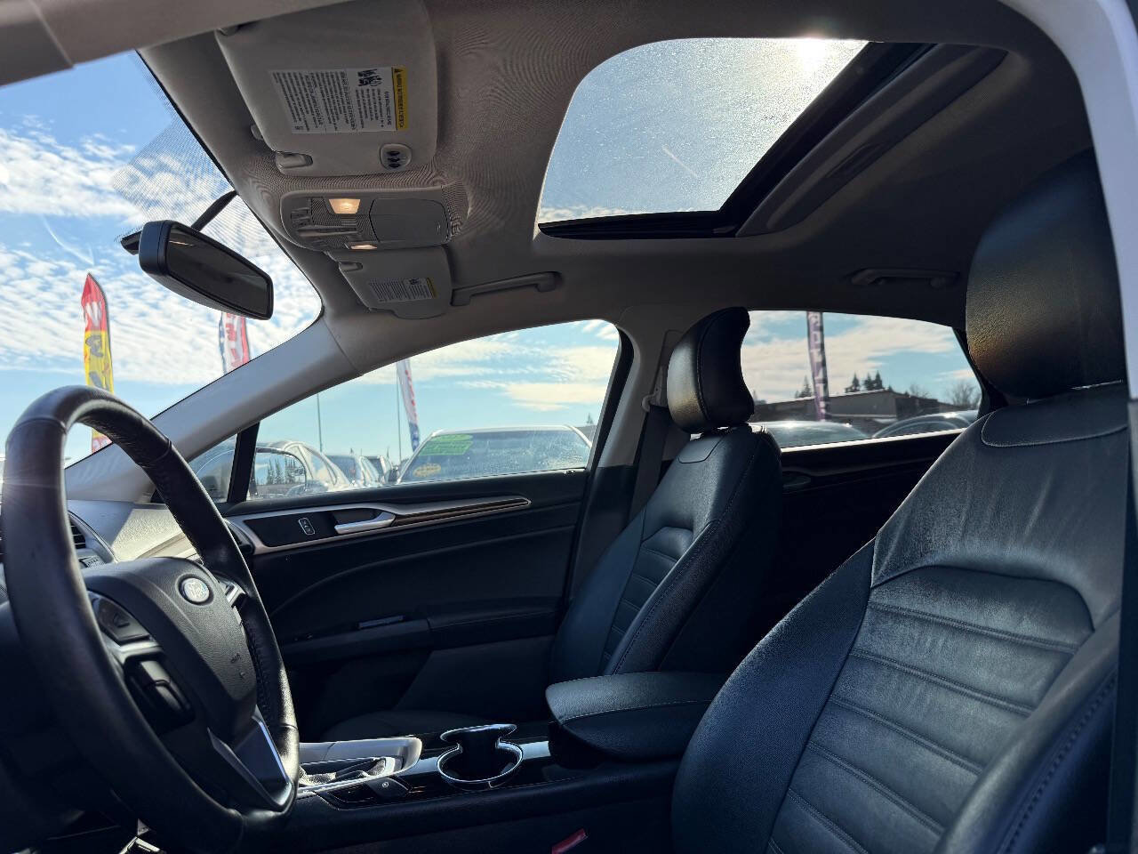 Used 2016 Ford Fusion SE w/ Equipment Group 202A image 9