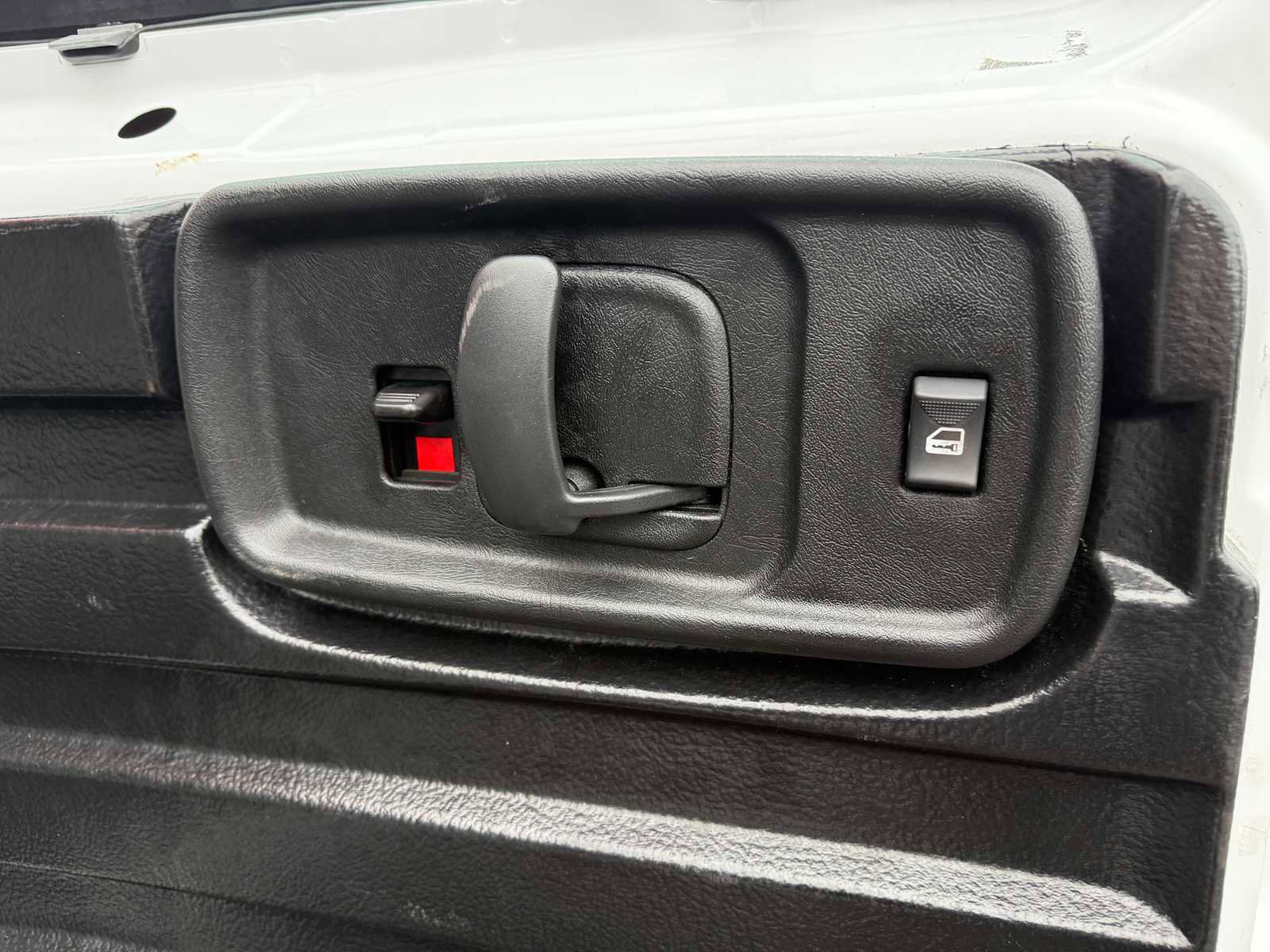 Used 2023 GMC Savana 2500 w/ Driver Convenience Package image 23