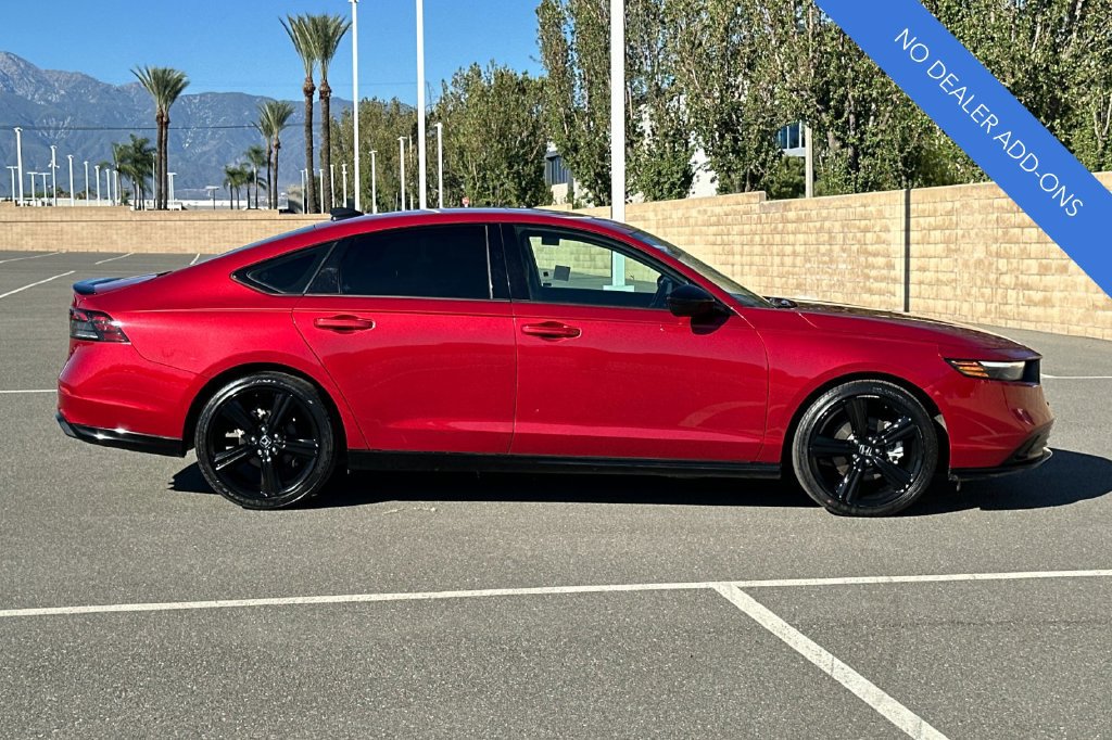 Used 2023 Honda Accord Sport image 3