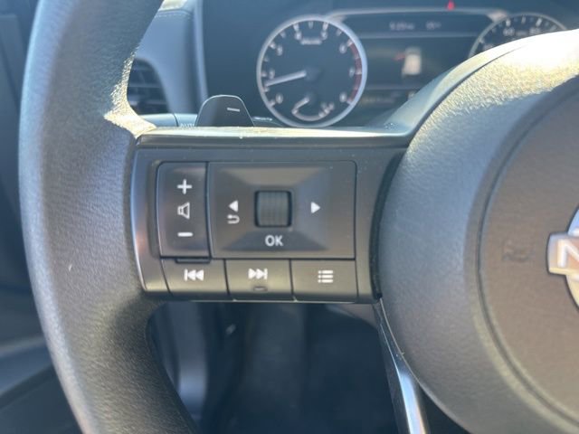 Used 2024 Nissan Rogue S AWD/4WD image 12