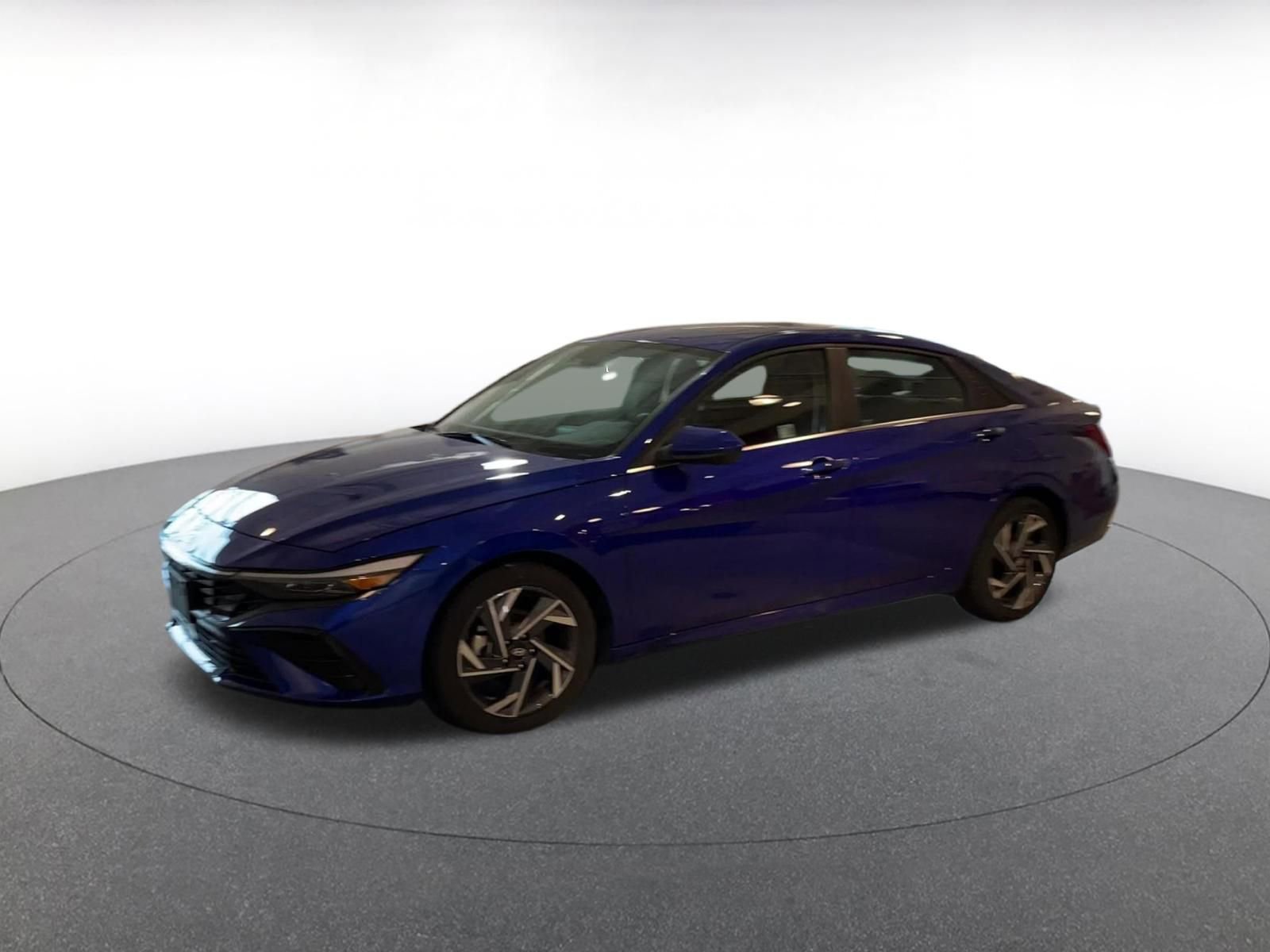 Used 2025 Hyundai Elantra SEL image 8