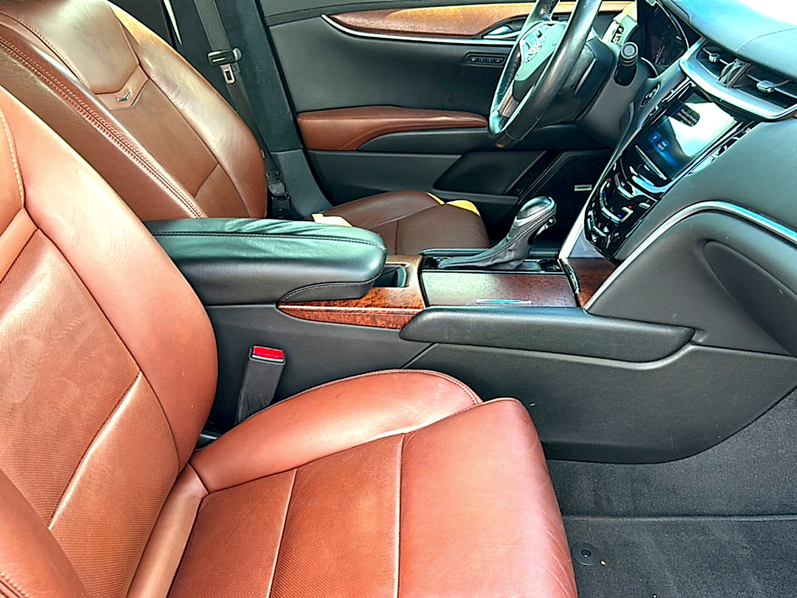 Used 2015 Cadillac XTS Luxury w/ Driver Awareness Package FWD image 24