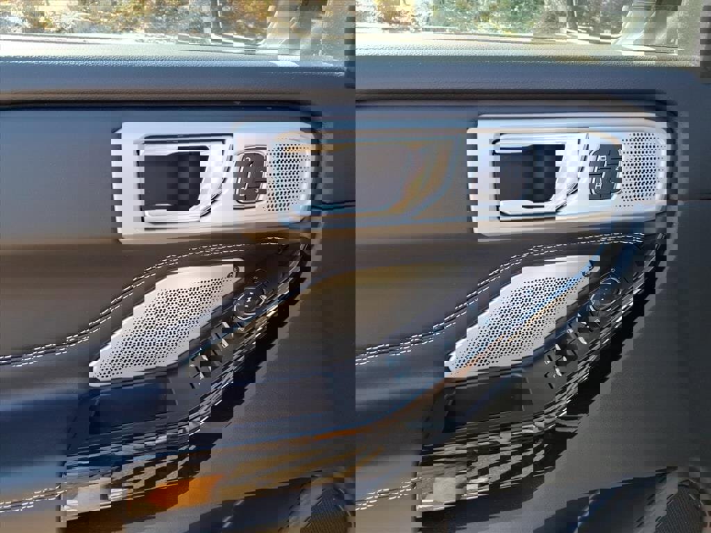 Used 2022 Ford Explorer ST w/ Equipment Group 401A image 22