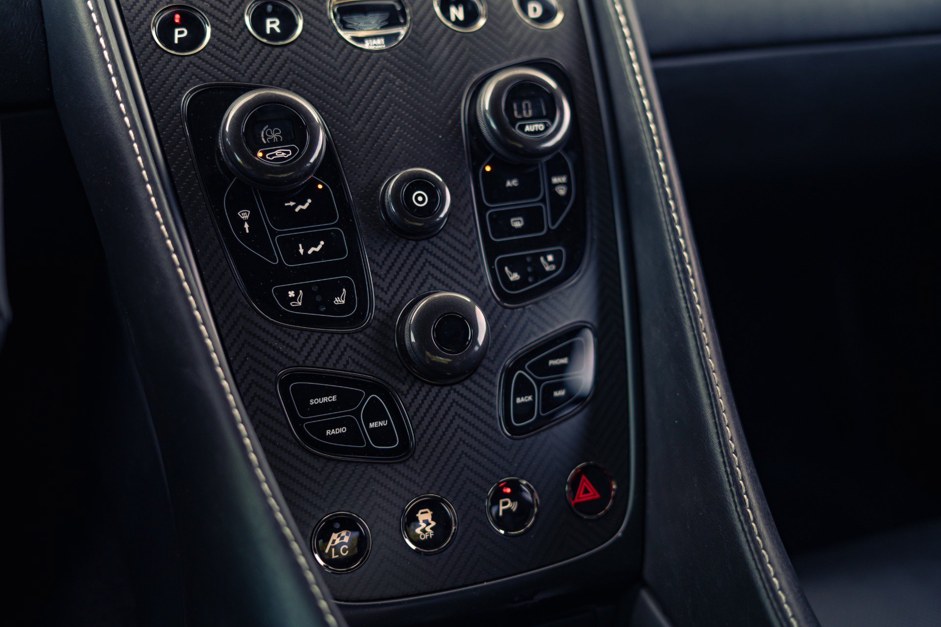 Used 2014 Aston Martin Vanquish Coupe RWD image 12