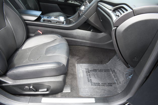 Used 2019 Ford Fusion Energi Titanium FWD image 26