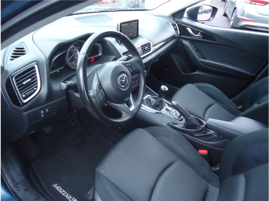 Used 2014 MAZDA MAZDA3 i Touring w/ Technology Package FWD image 23
