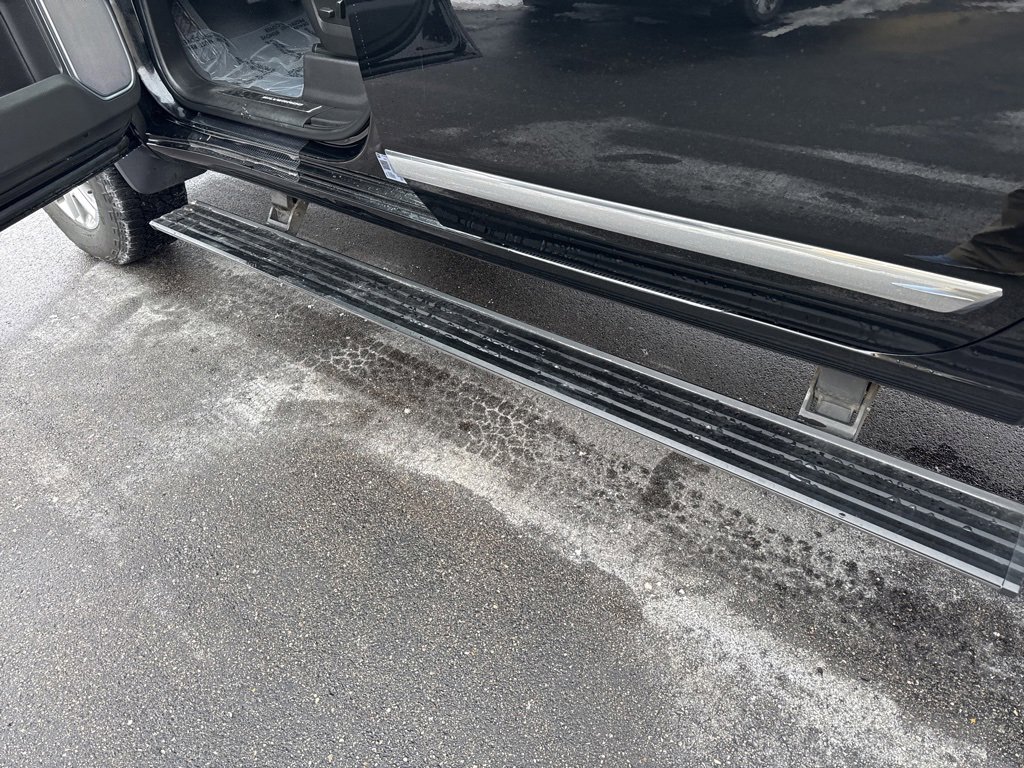 Certified 2024 Chevrolet Silverado 2500 High Country w/ Technology Package image 11