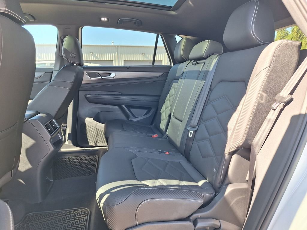 New 2026 Volkswagen Atlas Cross Sport SE image 21