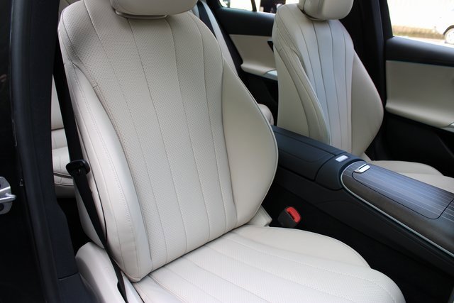 Used 2024 Mercedes-Benz E 350 E 350 4MATIC w/ Driver Assistance Package image 14