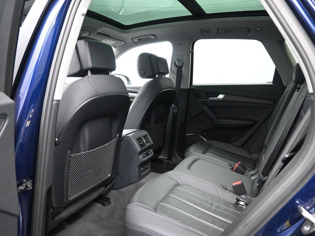 Used 2022 Audi Q5 2.0T Premium w/ Convenience Package image 28