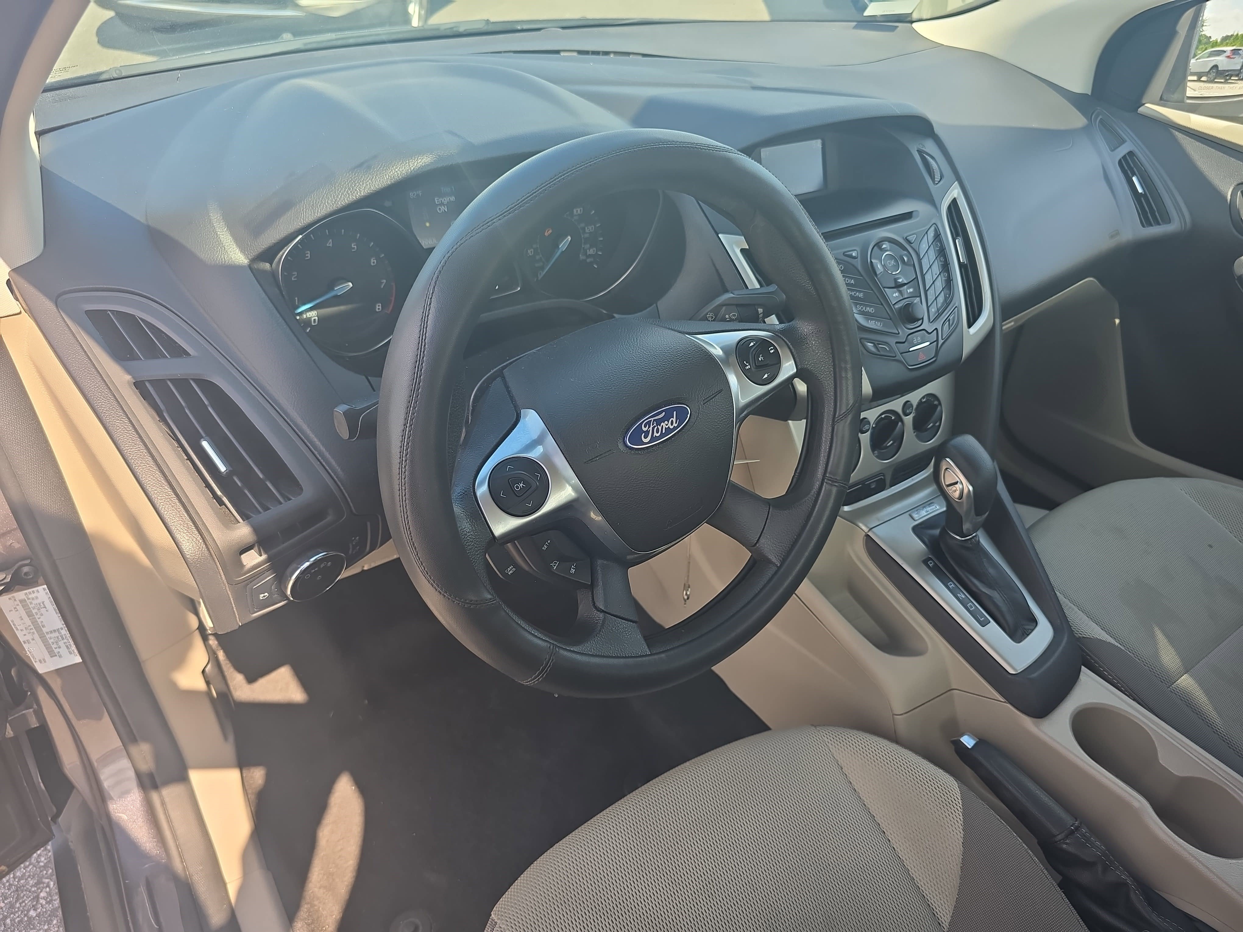 Used 2014 Ford Focus SE FWD image 15