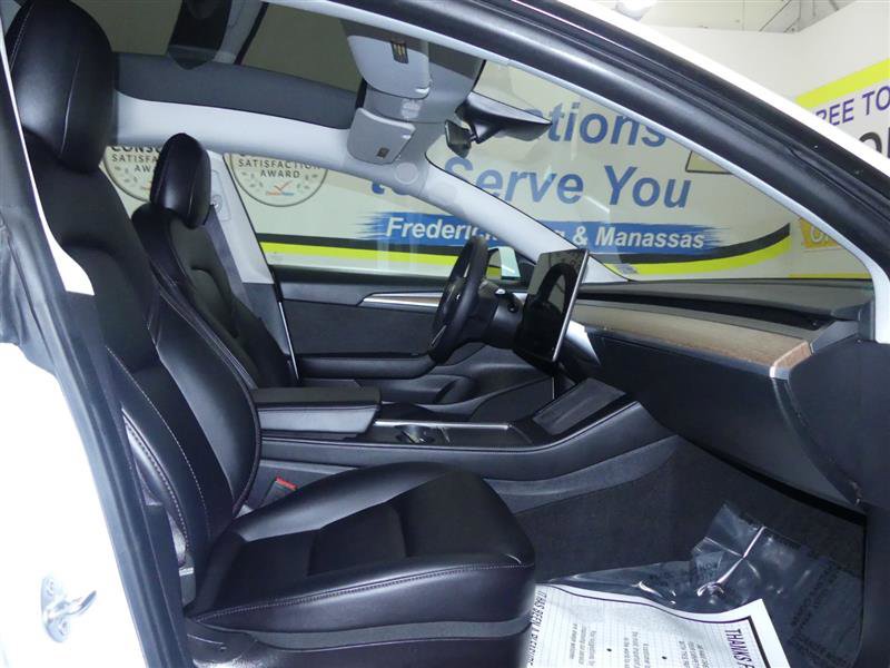 Used 2021 Tesla Model 3 Standard Range Plus image 6