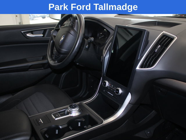 Used 2022 Ford Edge SE w/ Black Appearance Package AWD/4WD image 23