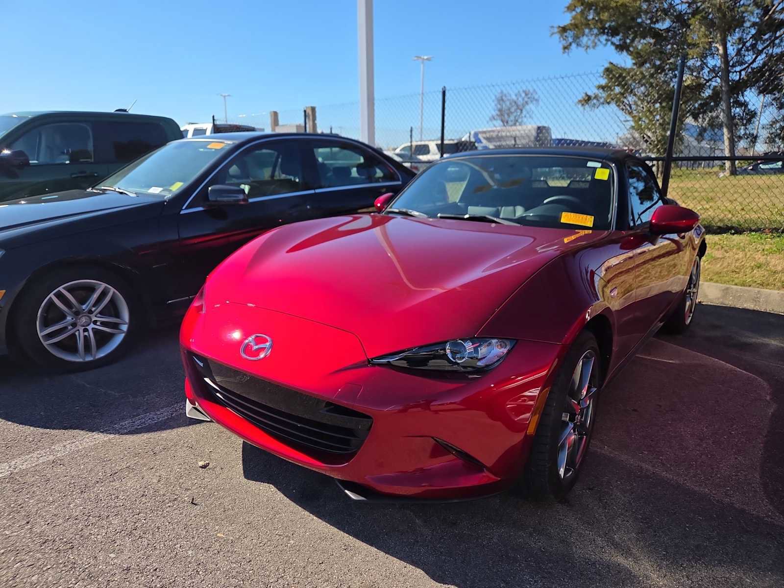 Used 2022 MAZDA MX-5 Miata Grand Touring w/ Weather Package image 9