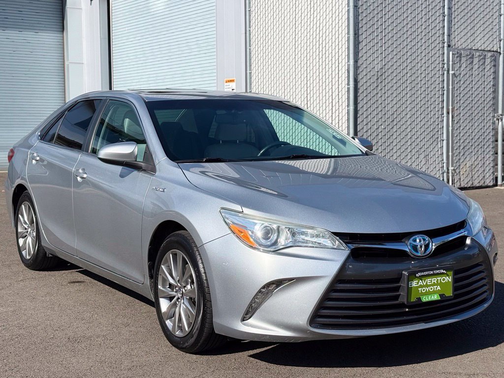 Used 2016 Toyota Camry XLE w/ Moonroof Package FWD image 7