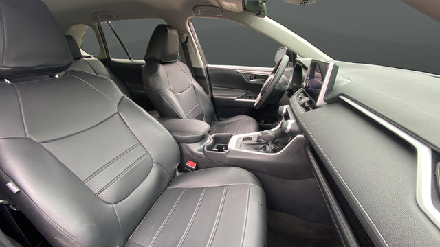 Used 2023 Toyota RAV4 XLE AWD/4WD image 24