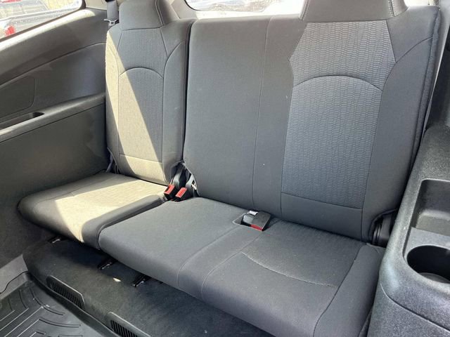 Used 2017 Chevrolet Traverse LT w/ Style and Technology Package image 21