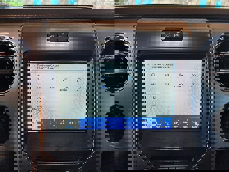 Used 2014 Ford F150 FX4 w/ Equipment Group 402A Luxury AWD/4WD image 44