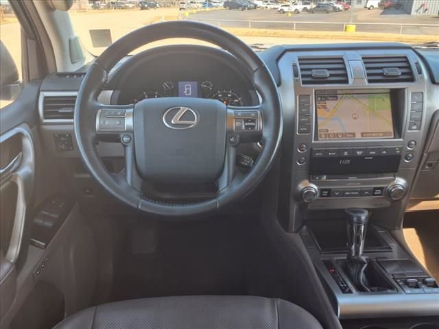 Used 2017 Lexus GX 460 w/ Navigation Package AWD/4WD image 9