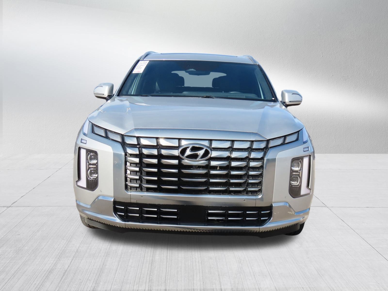 Used 2023 Hyundai Palisade Calligraphy video 2