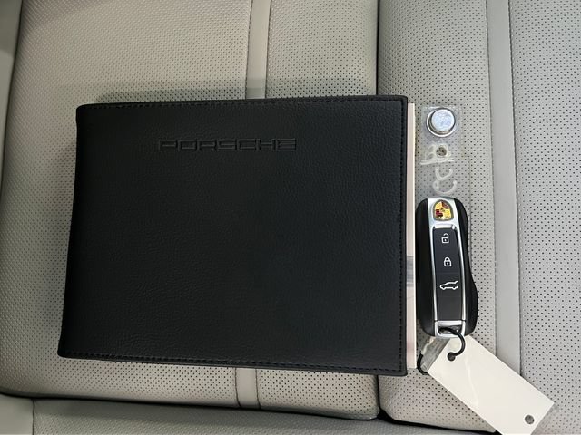 Used 2025 Porsche Cayenne S AWD/4WD image 54