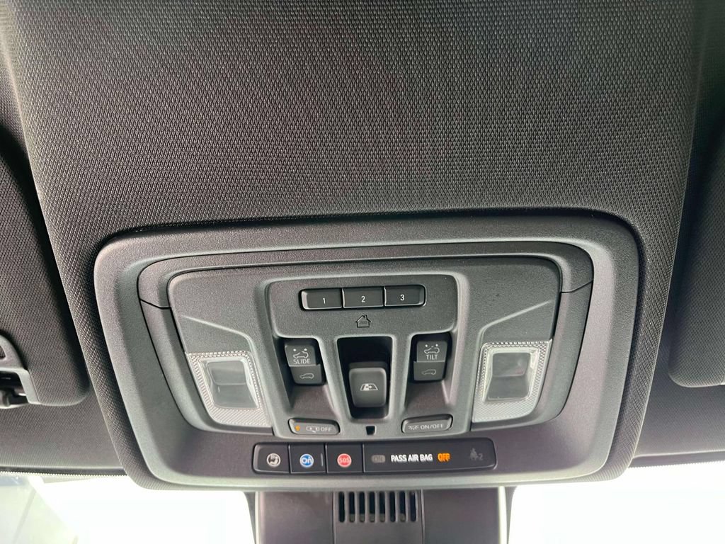 Used 2024 GMC Sierra 1500 AT4 w/ Technology Package AWD/4WD image 35