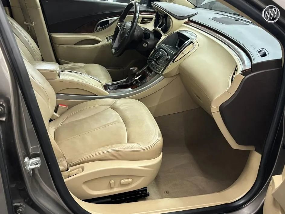 Used 2010 Buick LaCrosse CXL w/ Entertainment Package image 9