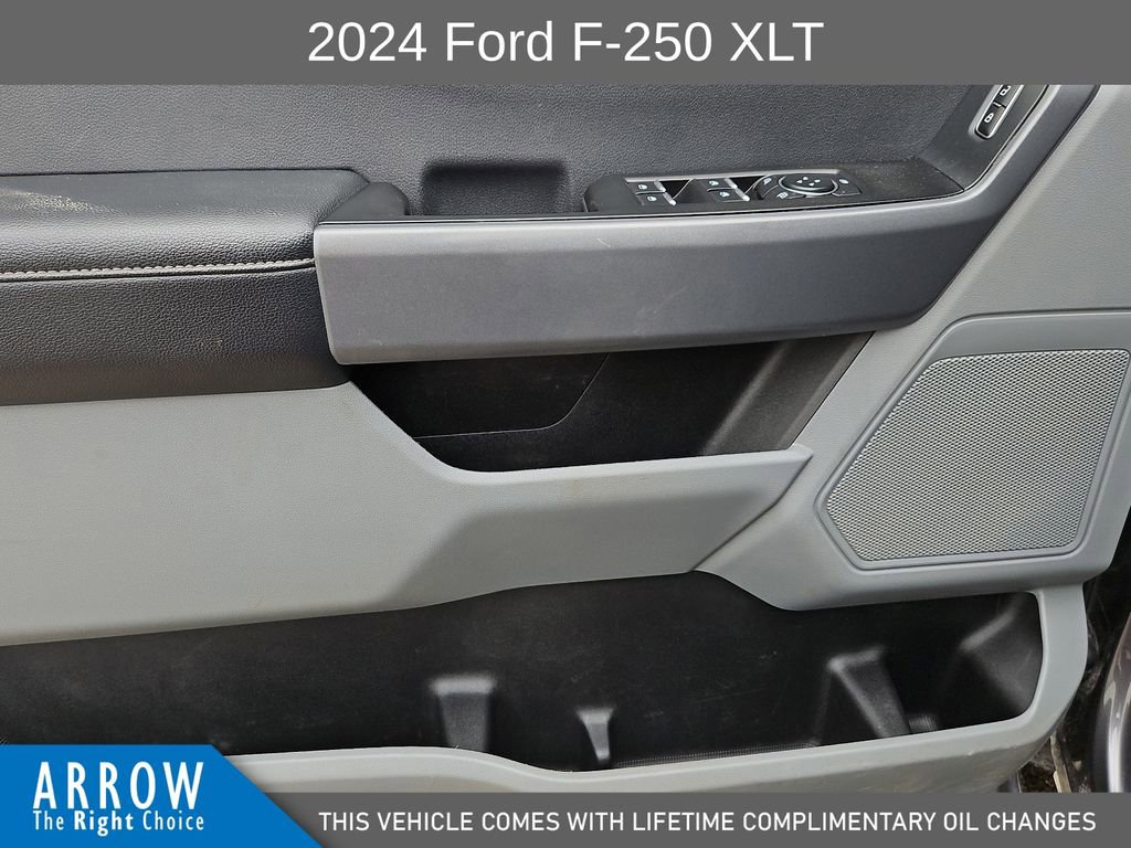 Used 2024 Ford F250 XLT AWD/4WD image 21