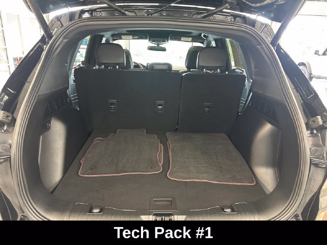 Used 2023 Ford Escape ST-Line w/ Tech Pack #1 AWD/4WD image 6
