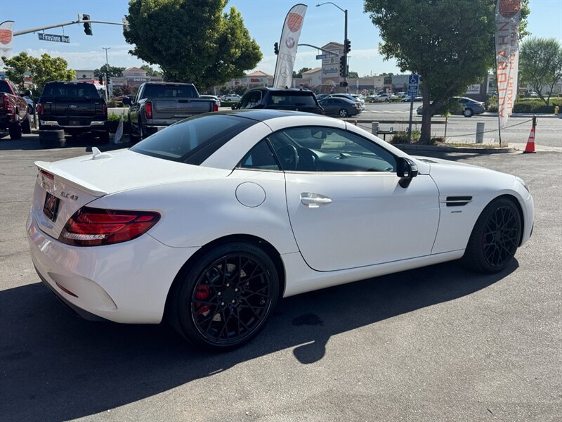 Used 2017 Mercedes-Benz SLC 43 AMG image 18