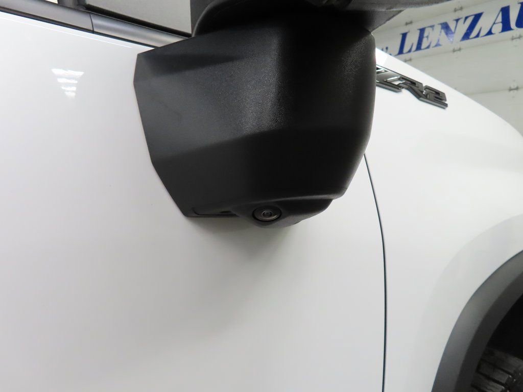 Used 2025 Chevrolet Silverado 2500 ZR2 w/ Technology Package image 60