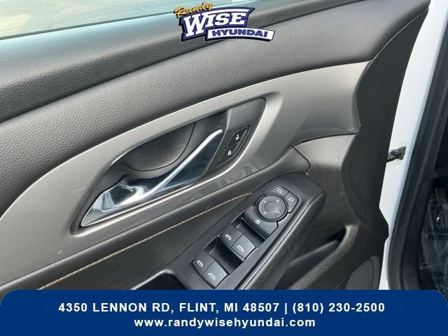 Used 2019 Chevrolet Traverse LS AWD/4WD image 16