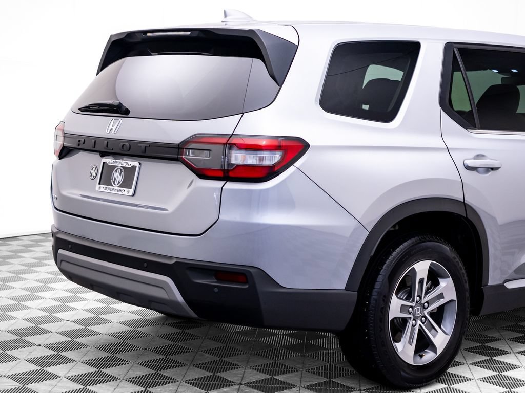 Used 2025 Honda Pilot EX-L image 36