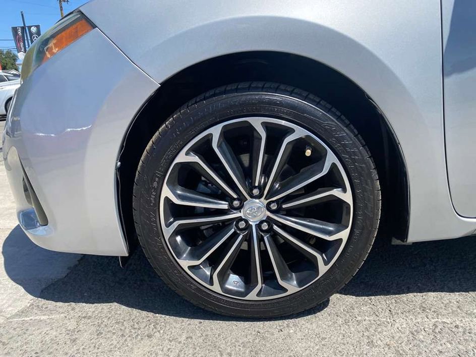 Used 2015 Toyota Corolla S FWD image 19