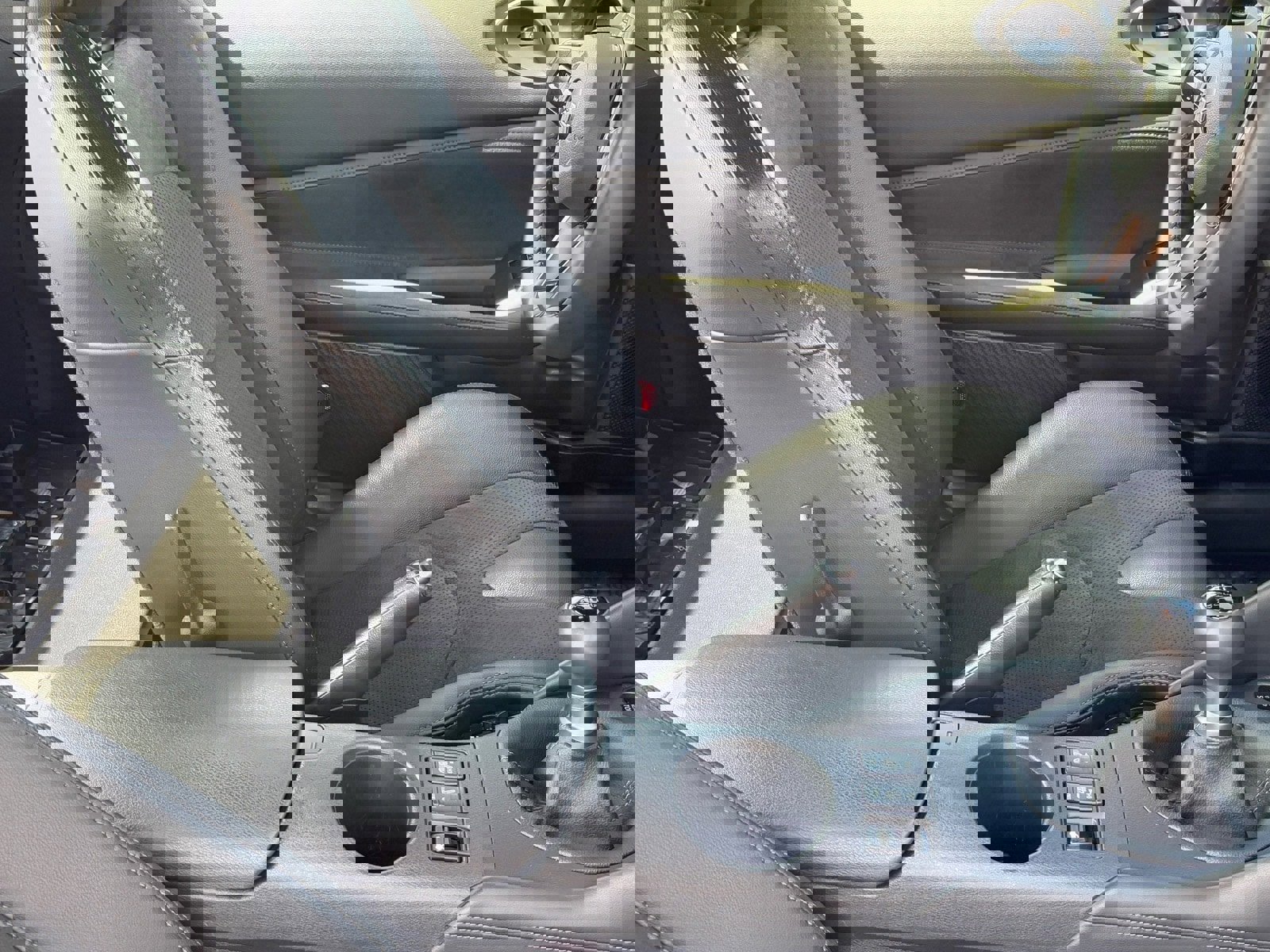 Certified 2024 Nissan Z Performance w/ Floor Mat Package image 10