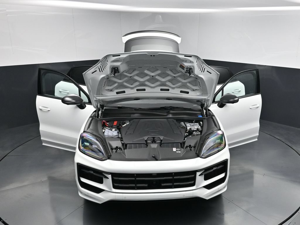 New 2026 Porsche Cayenne S AWD/4WD image 30