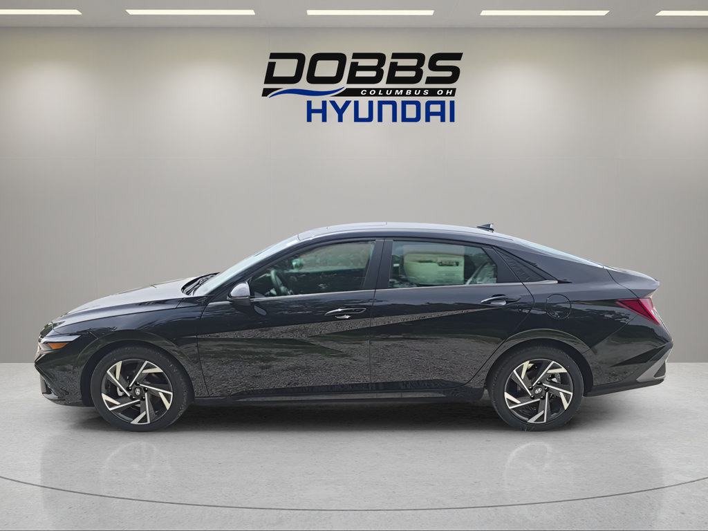 New 2026 Hyundai Elantra Limited FWD image 2