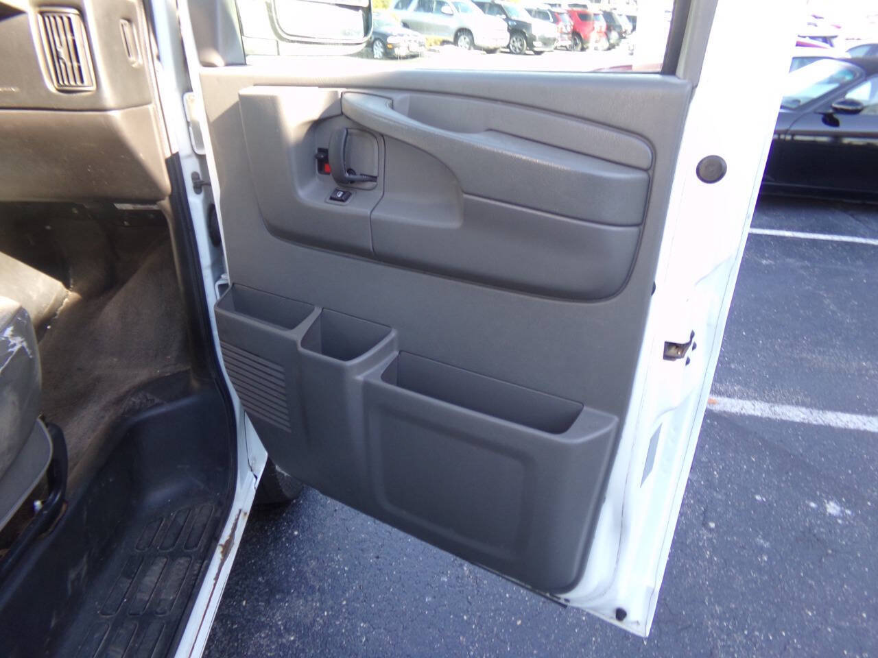 Used 2012 Chevrolet Express 3500 LT w/ LT Preferred Equipment Group RWD image 17