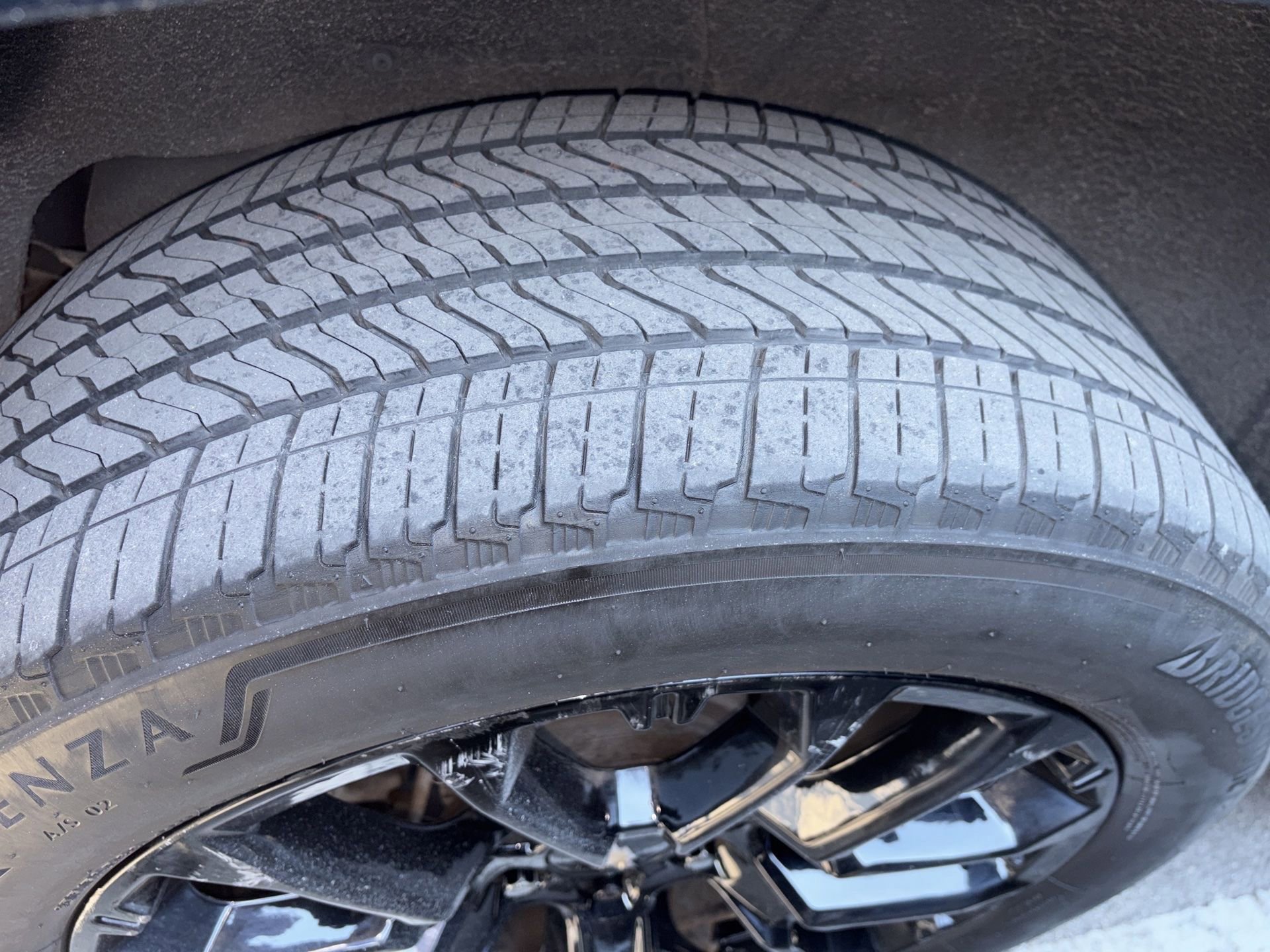 Used 2023 Chevrolet Suburban LT w/ Luxury Package image 11