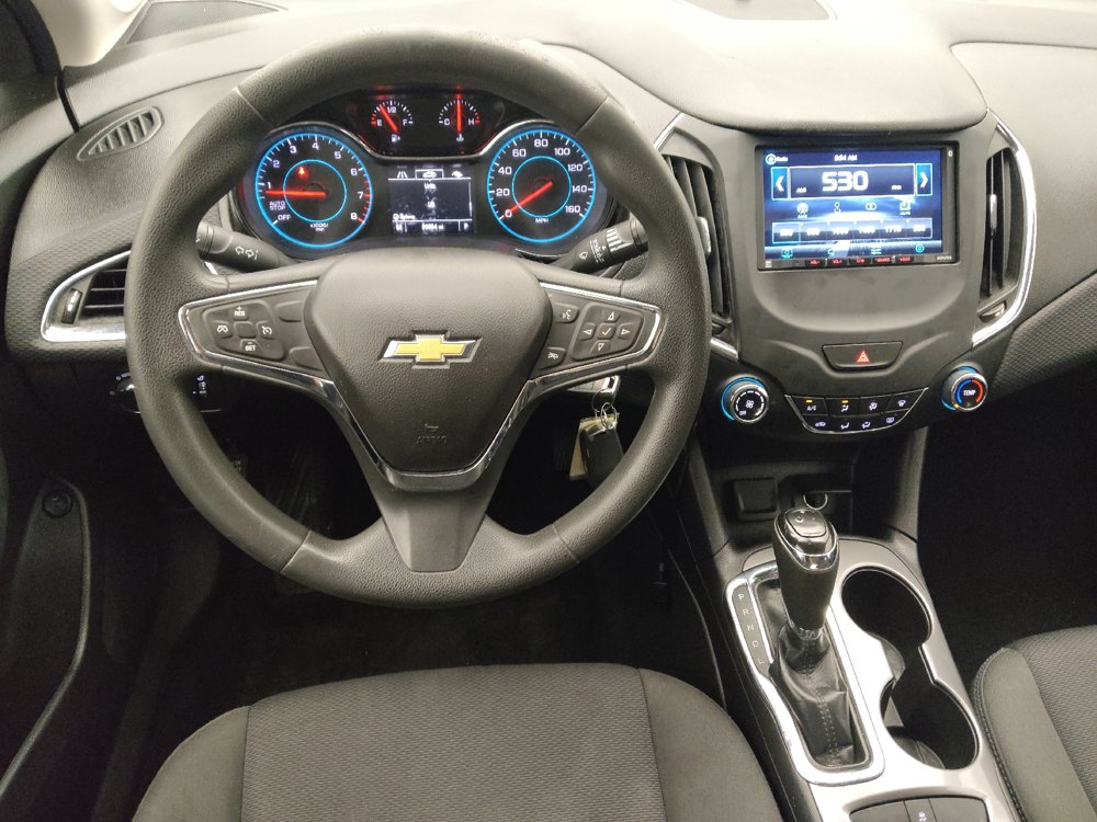 Used 2016 Chevrolet Cruze LT FWD image 22