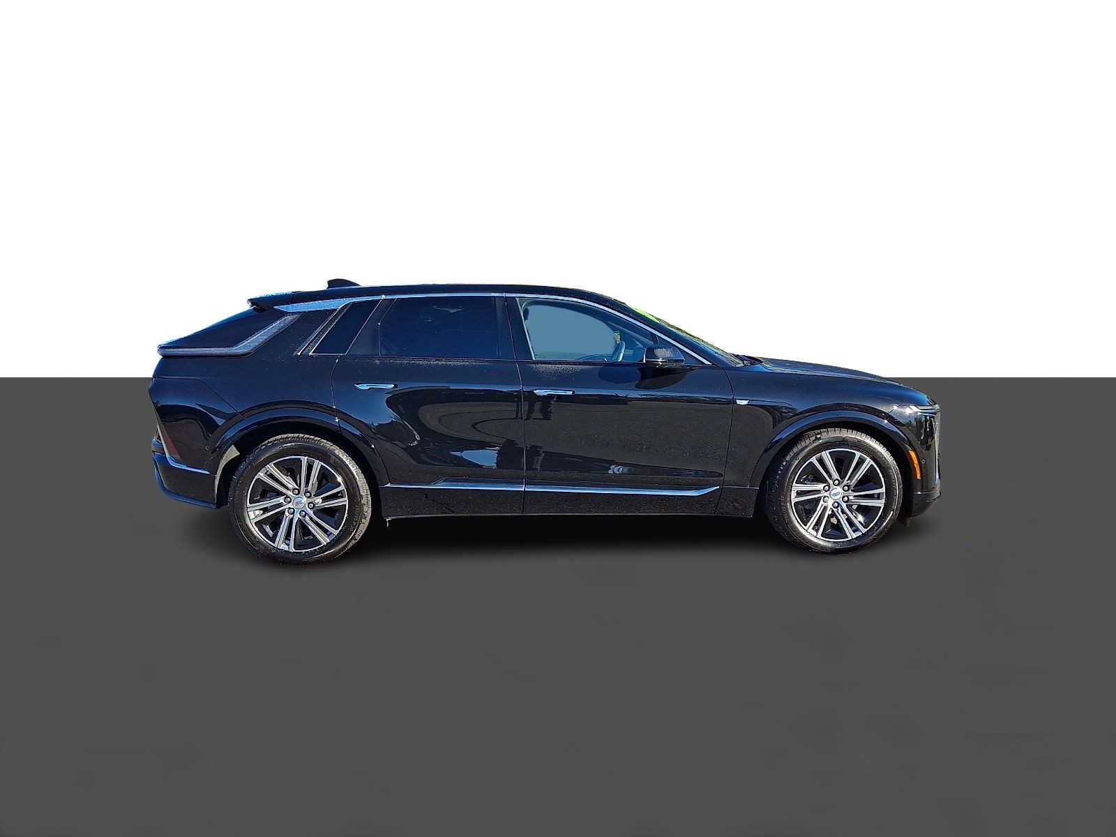 Used 2026 Cadillac Lyriq Luxury AWD/4WD image 7