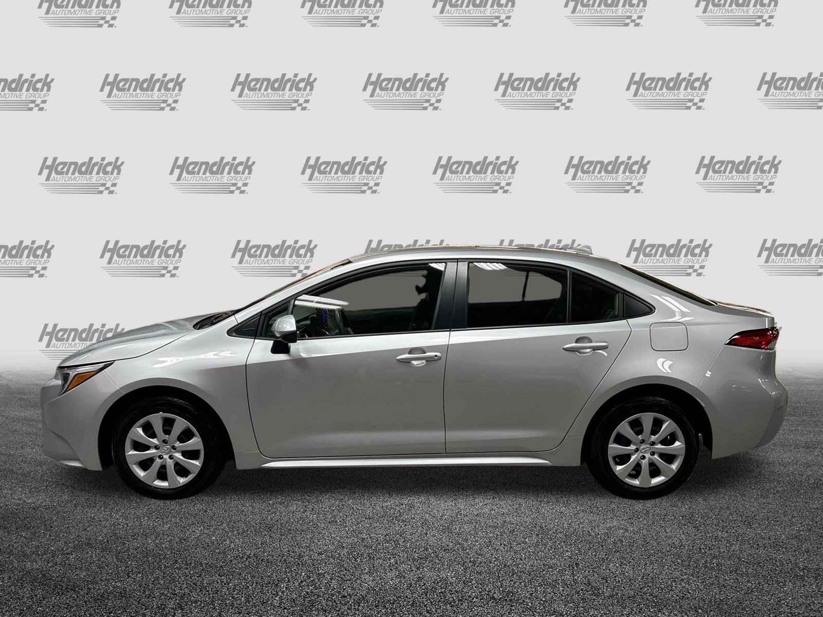 Used 2023 Toyota Corolla LE FWD image 7