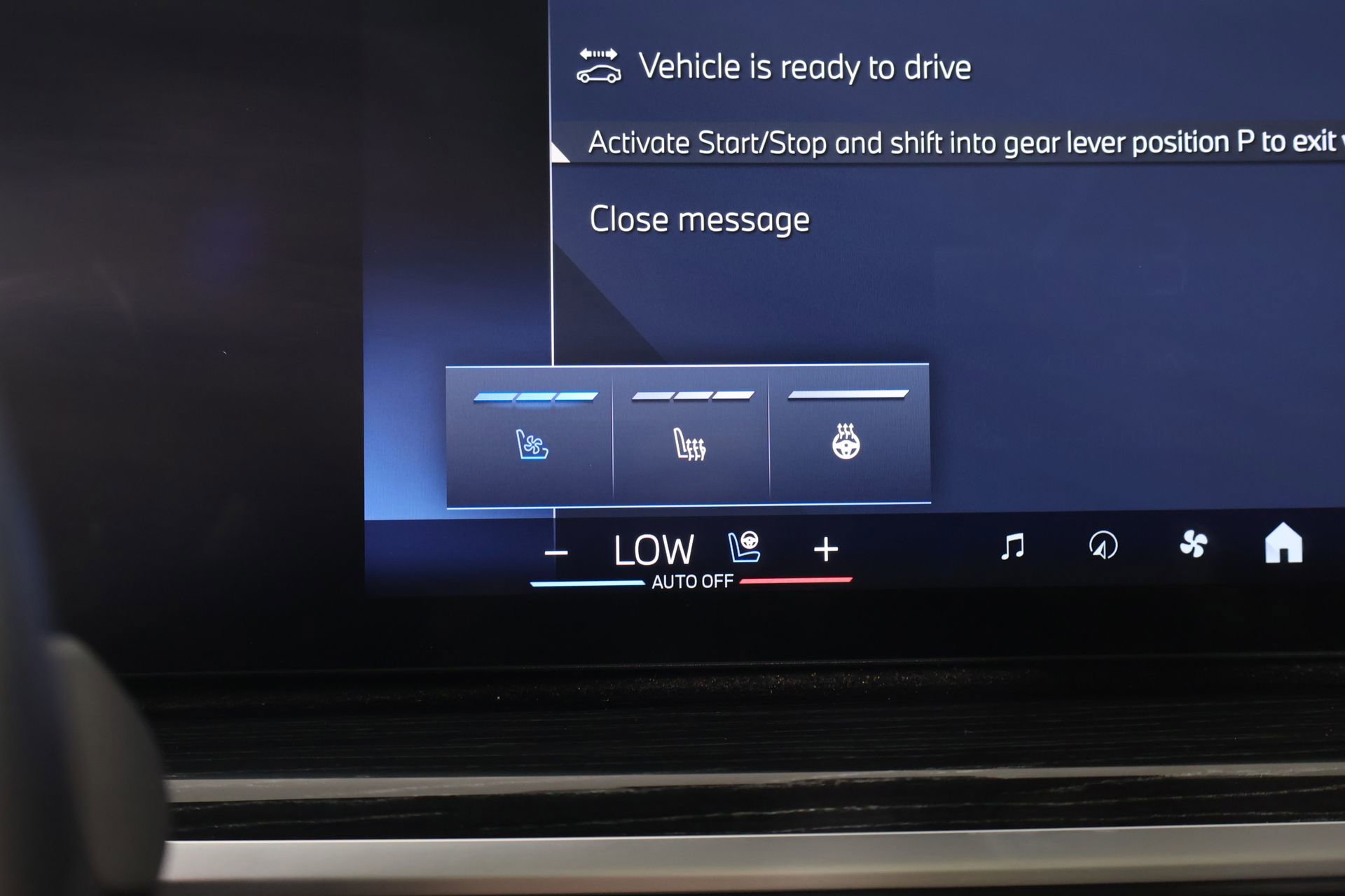 Used 2026 BMW X7 xDrive40i AWD/4WD image 7