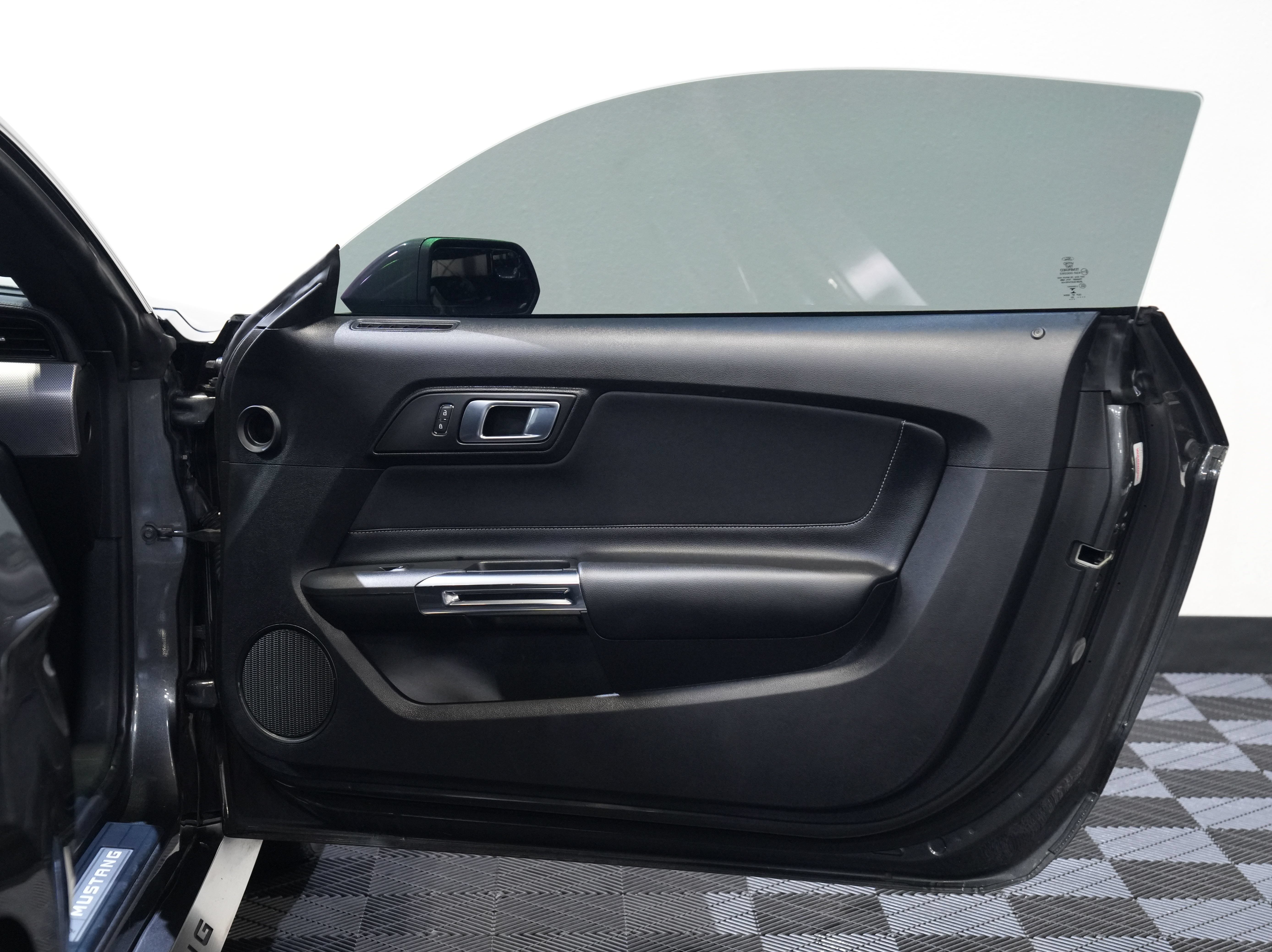 Used 2020 Ford Mustang GT RWD image 23
