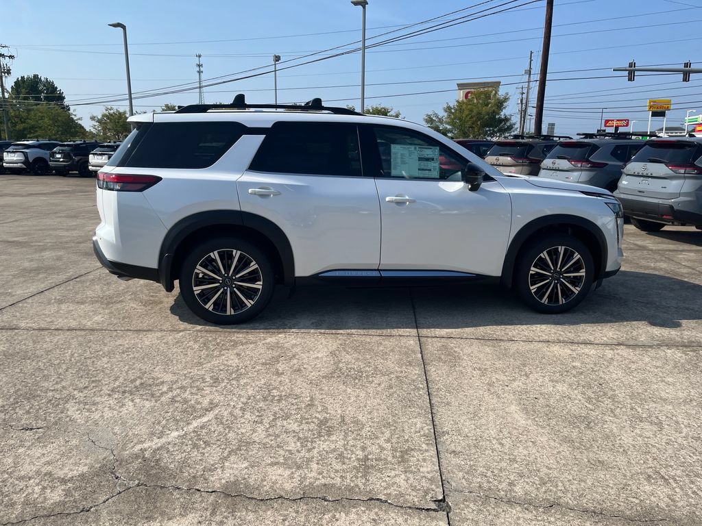 New 2026 Nissan Pathfinder Platinum AWD/4WD image 6